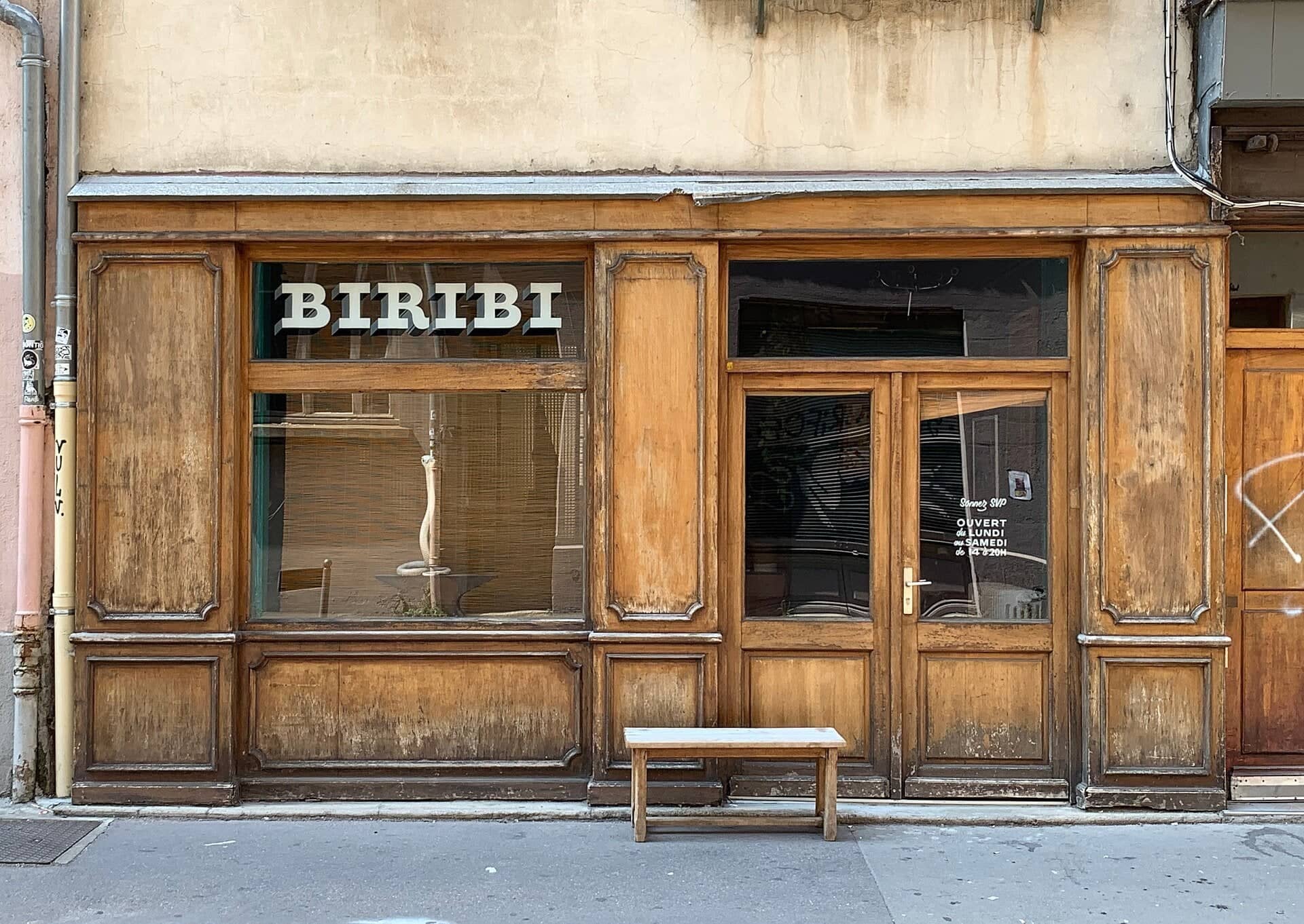 Photo métier — tatoueur / salon de tatouage